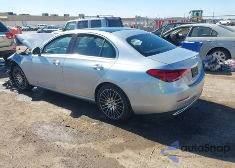 2022 Mercedes-Benz C 300 4Matic z USA, uszkodzony, nr VIN W1KAF4HB3NR059567